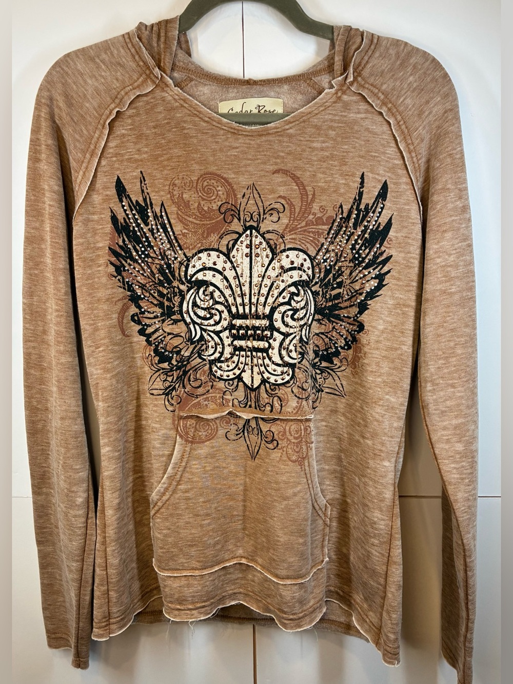 Cedar Rose Fleur de Lis Wing Rhinestone Lightweight Hooded Top Size Large